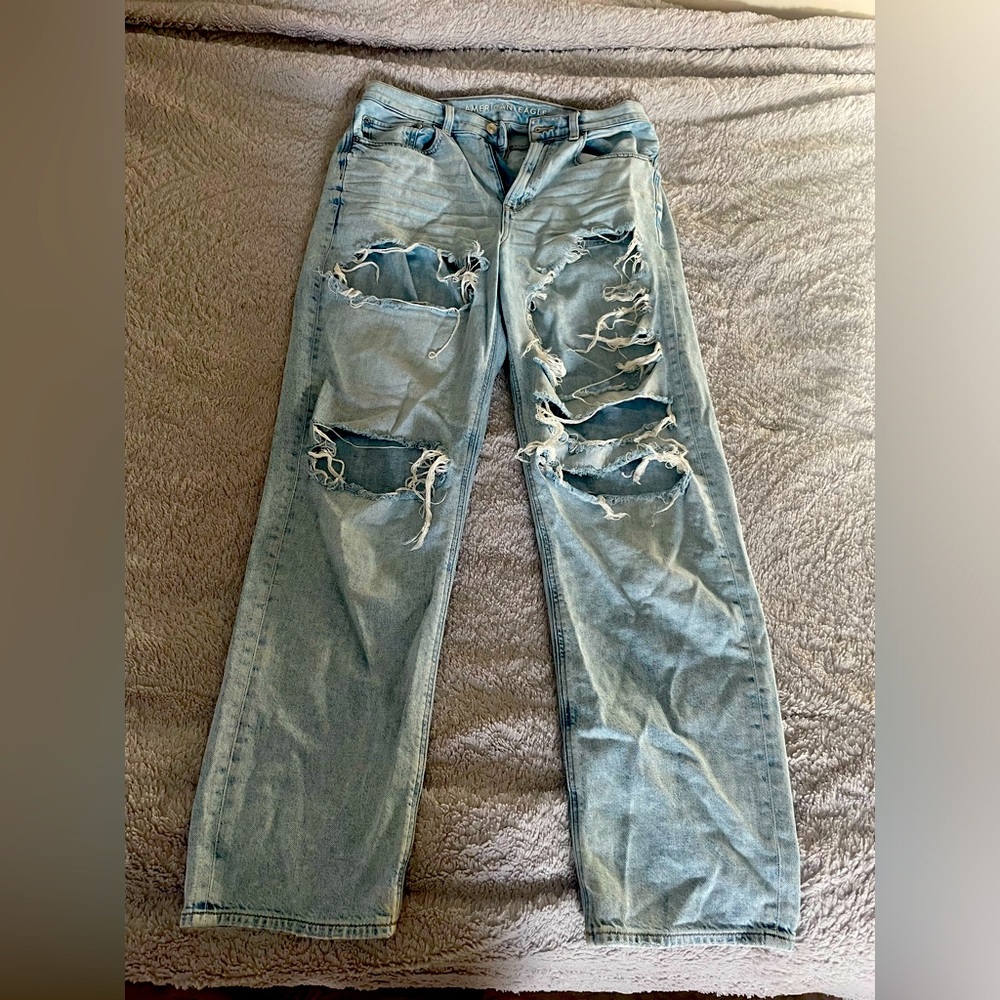American Eagle straight leg ripped jeans